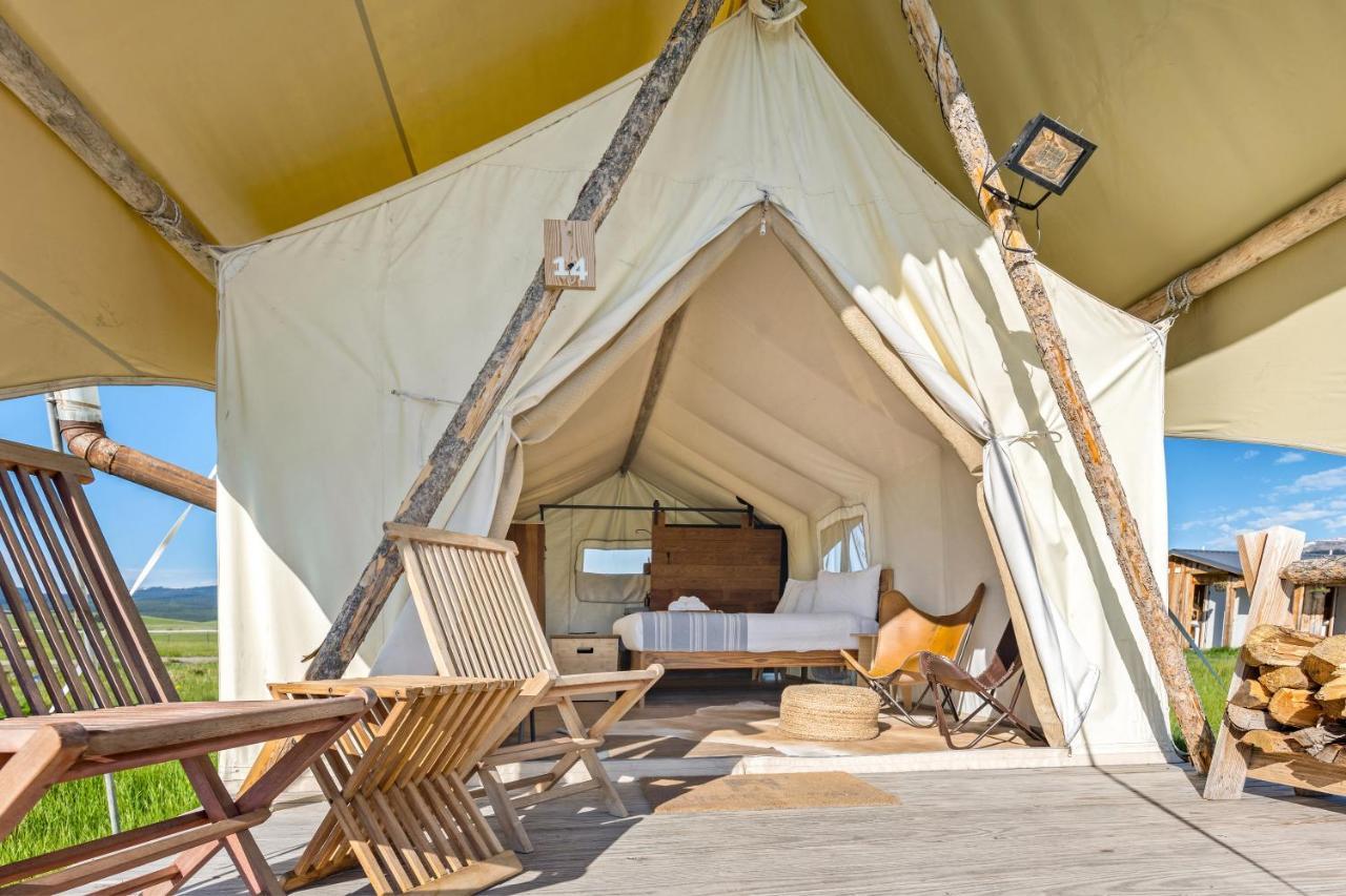 Under Canvas West Yellowstone Buitenkant foto