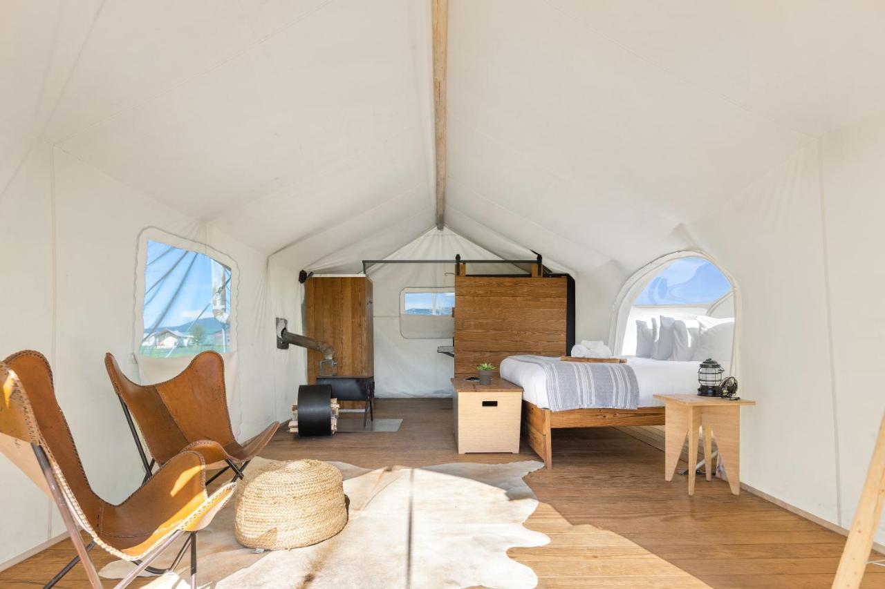 Under Canvas West Yellowstone Buitenkant foto