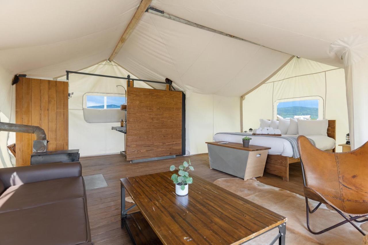 Under Canvas West Yellowstone Buitenkant foto