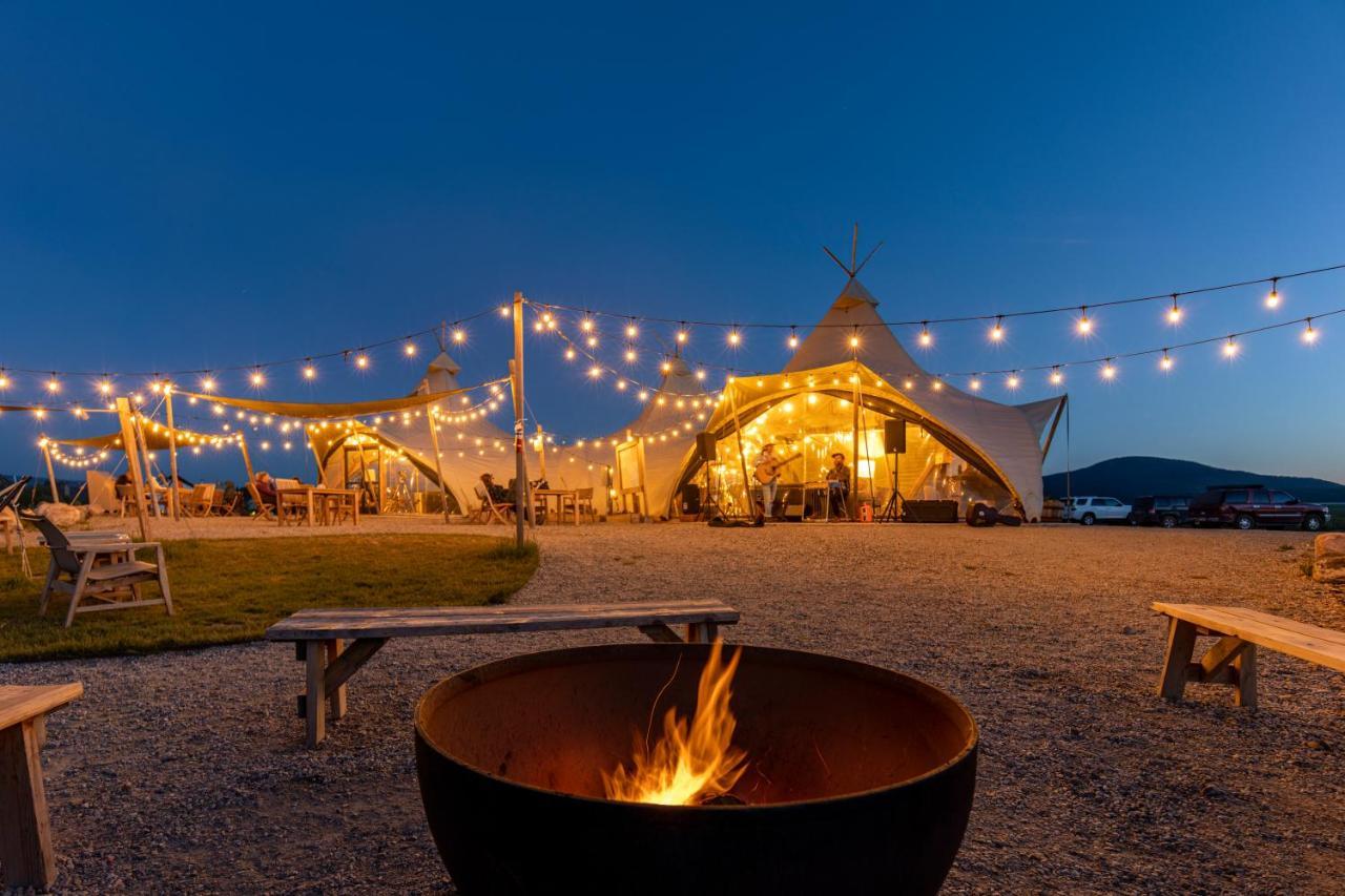 Under Canvas West Yellowstone Buitenkant foto