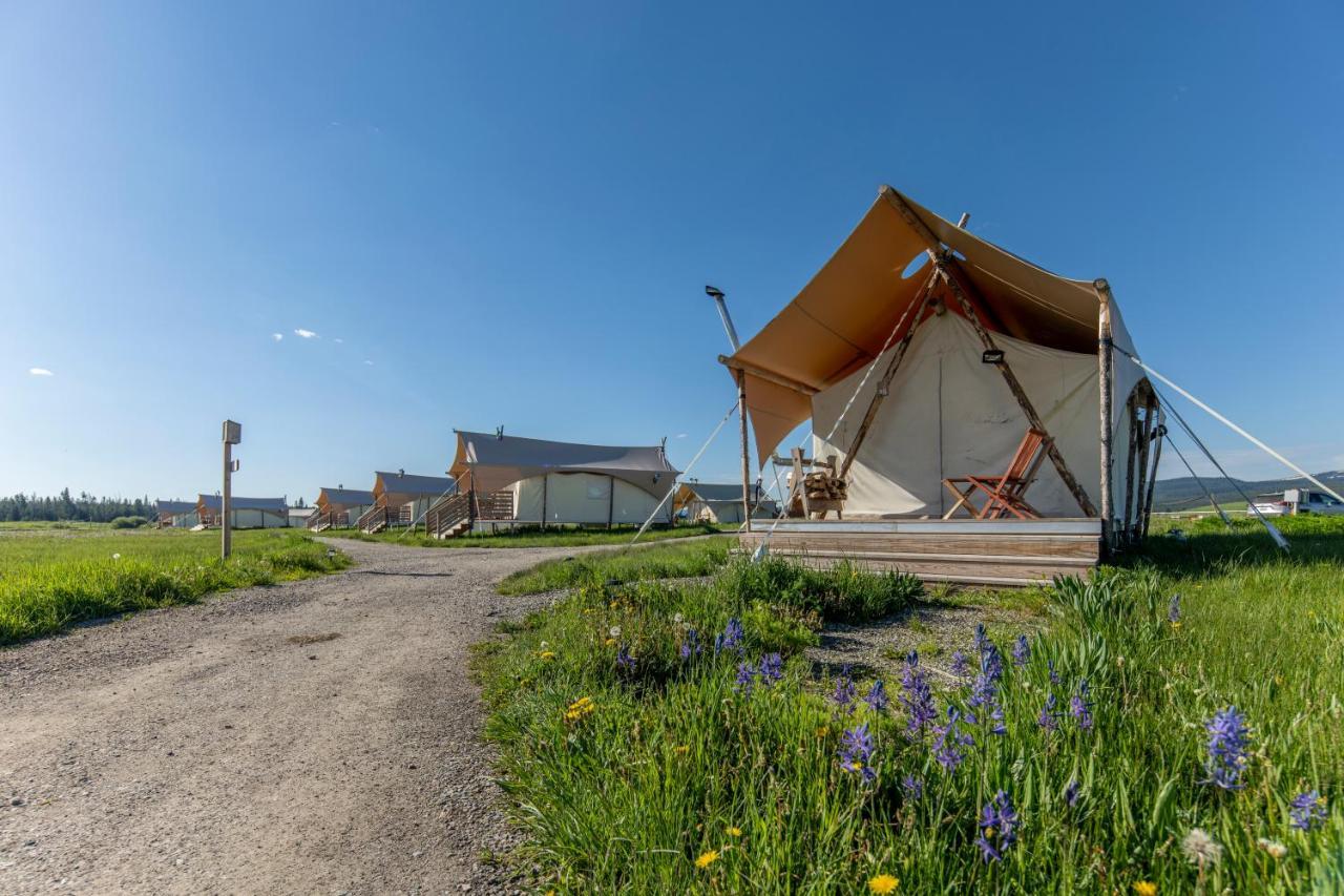 Under Canvas West Yellowstone Buitenkant foto